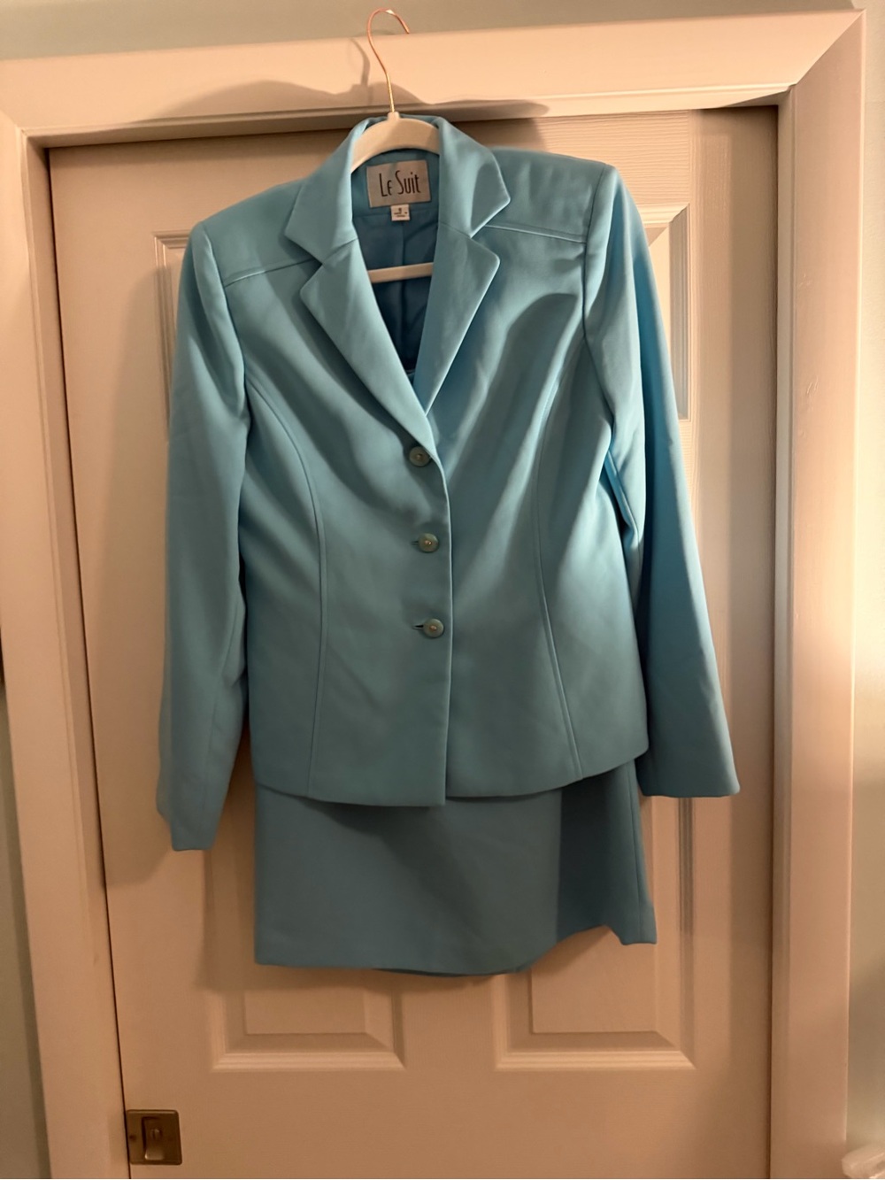 Le Suit Light Aqua Women's Tailored Blazer and Skirt Set